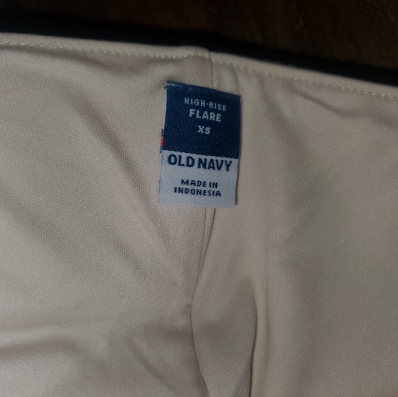 NWT Women's Old Navy Silver Sequin Thanksgiving / Christmas / New Years's Pants - Picture 5 of 14